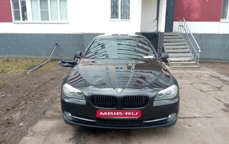 BMW 5 серия, 2013 год, 2 400 000 рублей, 8 фотография