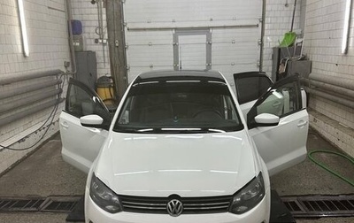 Volkswagen Polo VI (EU Market), 2011 год, 550 000 рублей, 1 фотография