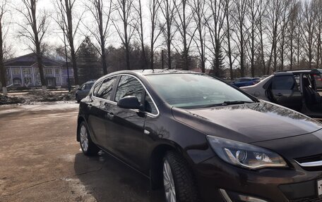 Opel Astra J, 2013 год, 920 000 рублей, 2 фотография