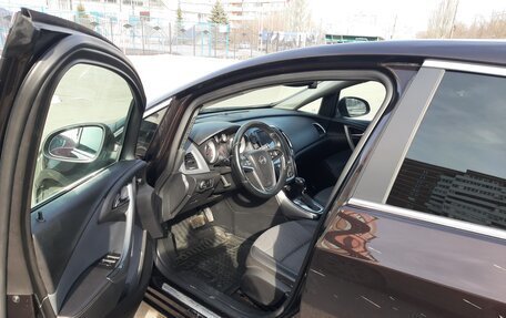 Opel Astra J, 2013 год, 920 000 рублей, 9 фотография