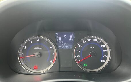 Hyundai Solaris II рестайлинг, 2012 год, 749 000 рублей, 10 фотография