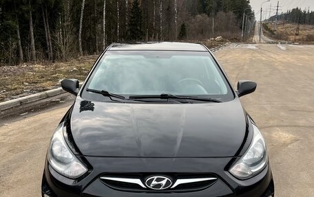 Hyundai Solaris II рестайлинг, 2012 год, 749 000 рублей, 3 фотография
