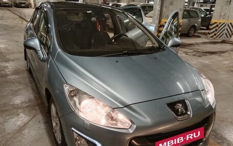 Peugeot 308 II, 2011 год, 950 000 рублей, 11 фотография