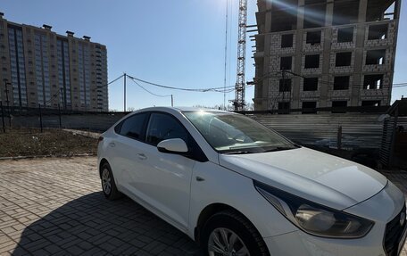 Hyundai Solaris II рестайлинг, 2018 год, 820 000 рублей, 4 фотография