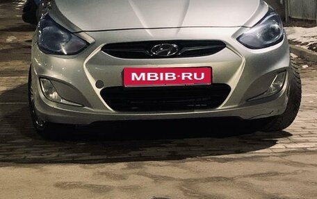 Hyundai Solaris II рестайлинг, 2012 год, 560 000 рублей, 8 фотография