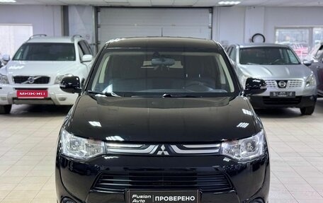 Mitsubishi Outlander III рестайлинг 3, 2013 год, 999 000 рублей, 2 фотография