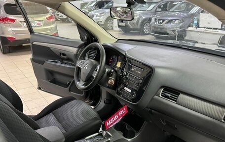 Mitsubishi Outlander III рестайлинг 3, 2013 год, 999 000 рублей, 16 фотография