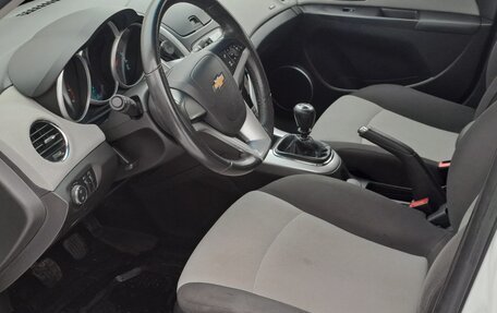 Chevrolet Cruze II, 2014 год, 780 000 рублей, 9 фотография