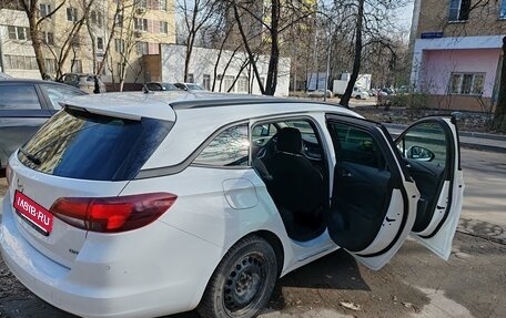 Opel Astra K, 2018 год, 1 550 000 рублей, 28 фотография