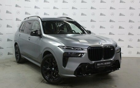BMW X7, 2022 год, 17 000 000 рублей, 3 фотография