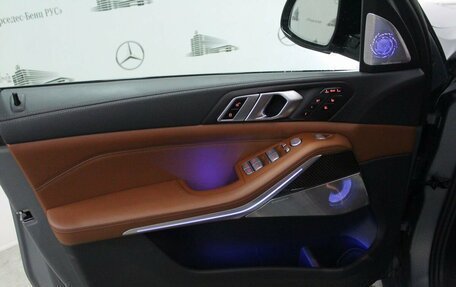 BMW X7, 2022 год, 17 000 000 рублей, 14 фотография