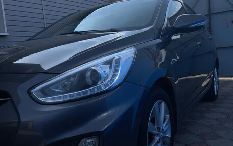 Hyundai Solaris II рестайлинг, 2013 год, 1 180 000 рублей, 2 фотография