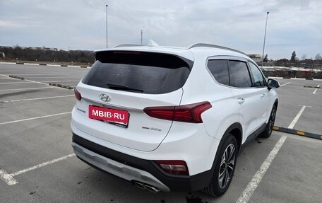 Hyundai Santa Fe IV, 2018 год, 3 050 000 рублей, 4 фотография