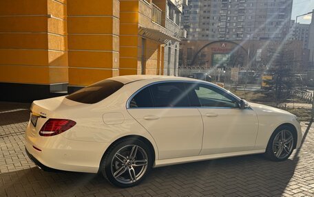 Mercedes-Benz E-Класс, 2019 год, 4 170 000 рублей, 4 фотография