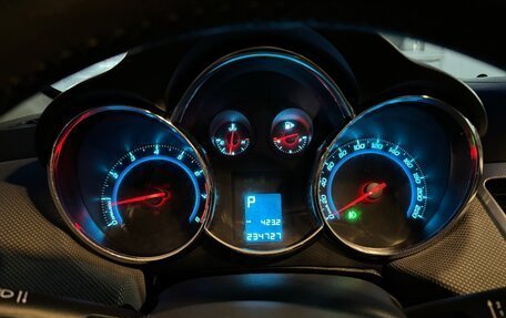 Chevrolet Cruze II, 2010 год, 560 000 рублей, 6 фотография