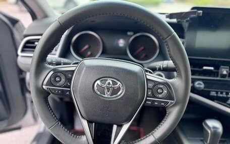 Toyota Camry, 2021 год, 2 400 000 рублей, 10 фотография