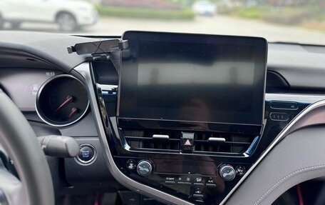 Toyota Camry, 2021 год, 2 400 000 рублей, 13 фотография