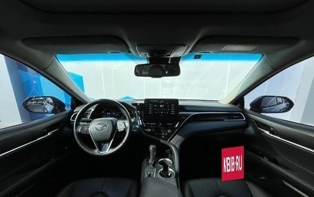 Toyota Camry, 2021 год, 2 520 000 рублей, 3 фотография