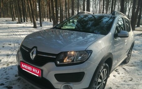 Renault Sandero II рестайлинг, 2017 год, 1 000 000 рублей, 4 фотография