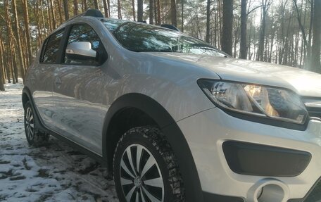 Renault Sandero II рестайлинг, 2017 год, 1 000 000 рублей, 15 фотография