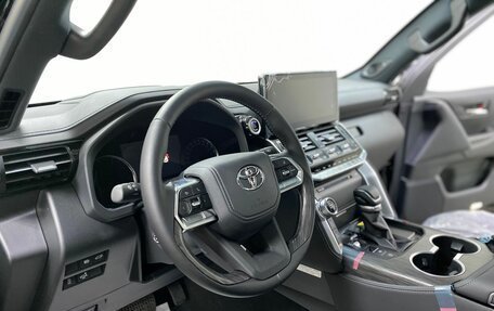Toyota Land Cruiser, 2025 год, 12 749 000 рублей, 14 фотография