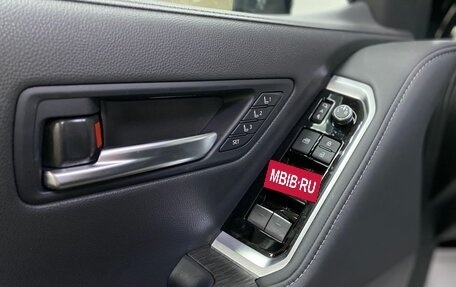 Toyota Land Cruiser, 2025 год, 12 749 000 рублей, 13 фотография