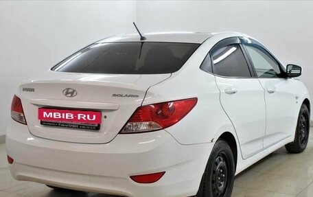 Hyundai Solaris II рестайлинг, 2011 год, 535 000 рублей, 4 фотография