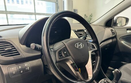 Hyundai Solaris II рестайлинг, 2015 год, 1 200 000 рублей, 11 фотография