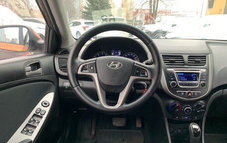 Hyundai Solaris II рестайлинг, 2015 год, 900 000 рублей, 8 фотография