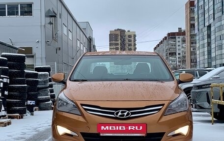 Hyundai Solaris II рестайлинг, 2015 год, 900 000 рублей, 2 фотография