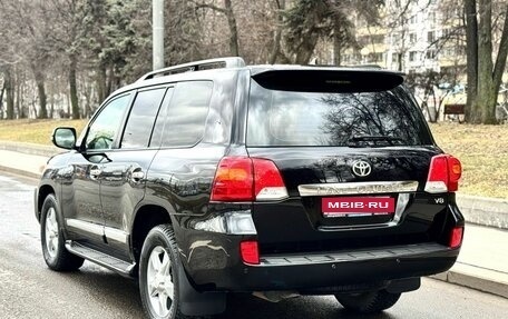 Toyota Land Cruiser 200, 2013 год, 3 990 000 рублей, 1 фотография