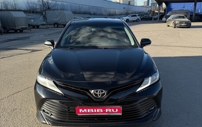 Toyota Camry, 2019 год, 1 800 000 рублей, 1 фотография