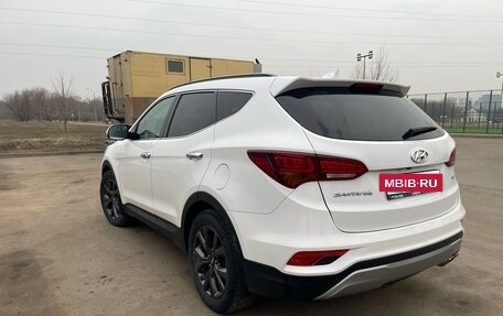 Hyundai Santa Fe III рестайлинг, 2016 год, 2 390 000 рублей, 8 фотография