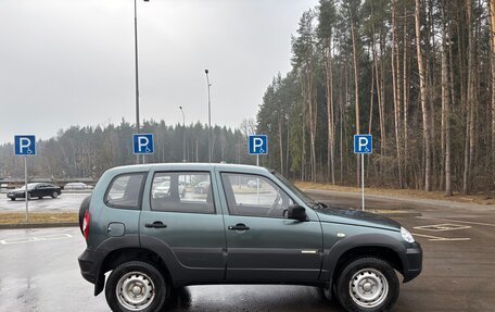 Chevrolet Niva I рестайлинг, 2014 год, 585 000 рублей, 2 фотография