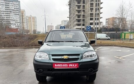 Chevrolet Niva I рестайлинг, 2014 год, 585 000 рублей, 3 фотография