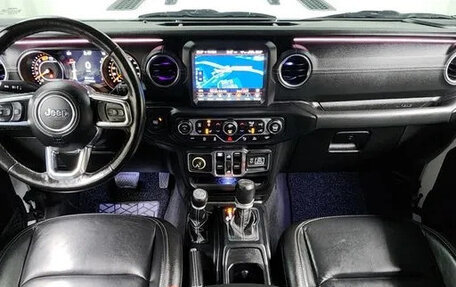 Jeep Wrangler, 2021 год, 2 900 000 рублей, 9 фотография
