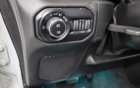 Jeep Wrangler, 2021 год, 2 900 000 рублей, 16 фотография
