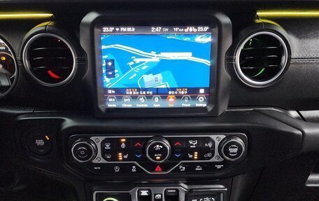 Jeep Wrangler, 2021 год, 2 900 000 рублей, 17 фотография