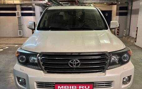 Toyota Land Cruiser 200, 2014 год, 5 150 000 рублей, 2 фотография