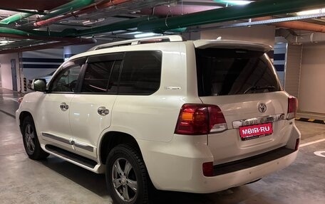 Toyota Land Cruiser 200, 2014 год, 5 150 000 рублей, 6 фотография