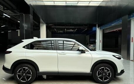 Honda Vezel, 2024 год, 2 050 000 рублей, 8 фотография