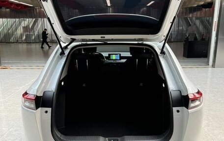 Honda Vezel, 2024 год, 2 050 000 рублей, 12 фотография