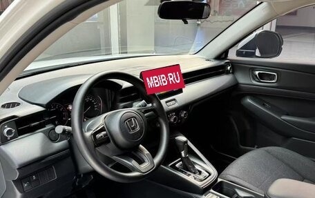 Honda Vezel, 2024 год, 2 050 000 рублей, 10 фотография