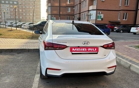 Hyundai Solaris II рестайлинг, 2017 год, 1 200 000 рублей, 2 фотография