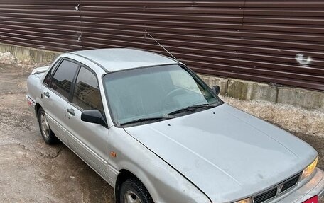 Mitsubishi Galant VIII, 1991 год, 240 000 рублей, 4 фотография