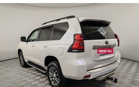 Toyota Land Cruiser Prado 150 рестайлинг 2, 2018 год, 4 590 000 рублей, 7 фотография