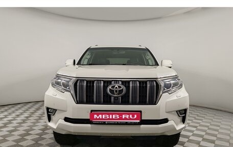 Toyota Land Cruiser Prado 150 рестайлинг 2, 2018 год, 4 590 000 рублей, 2 фотография