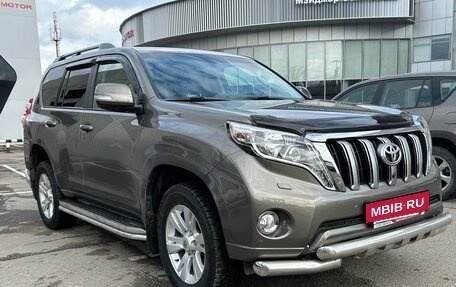 Toyota Land Cruiser Prado 150 рестайлинг 2, 2016 год, 5 499 000 рублей, 3 фотография