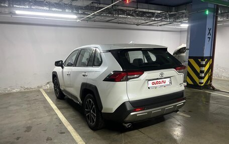 Toyota RAV4, 2023 год, 3 900 000 рублей, 8 фотография