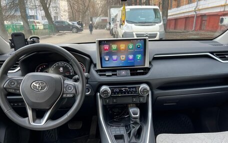 Toyota RAV4, 2023 год, 3 900 000 рублей, 11 фотография